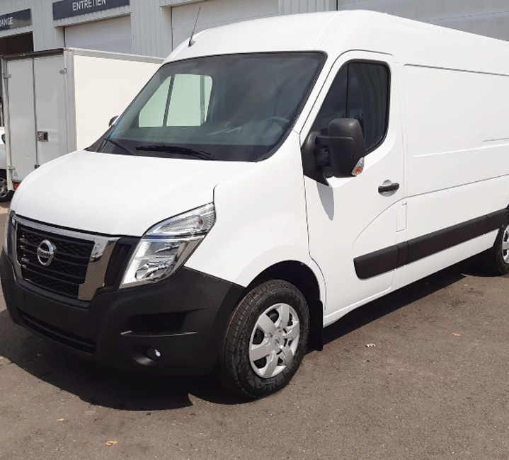 2 camionnettes fourgons